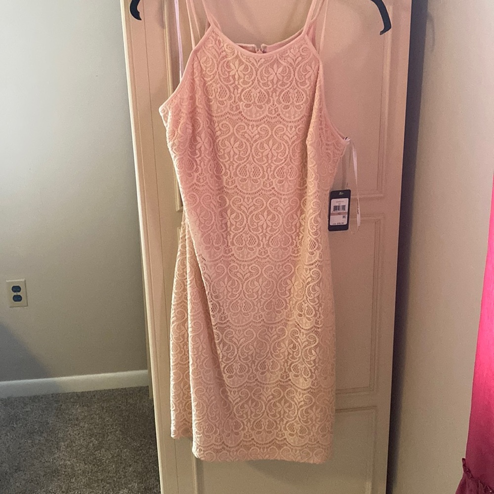 Blush colored knee length guess dress